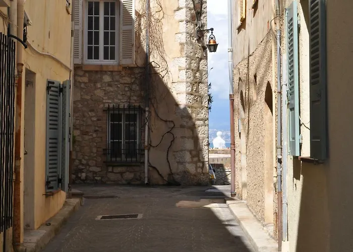 Hanna-logis Antibes